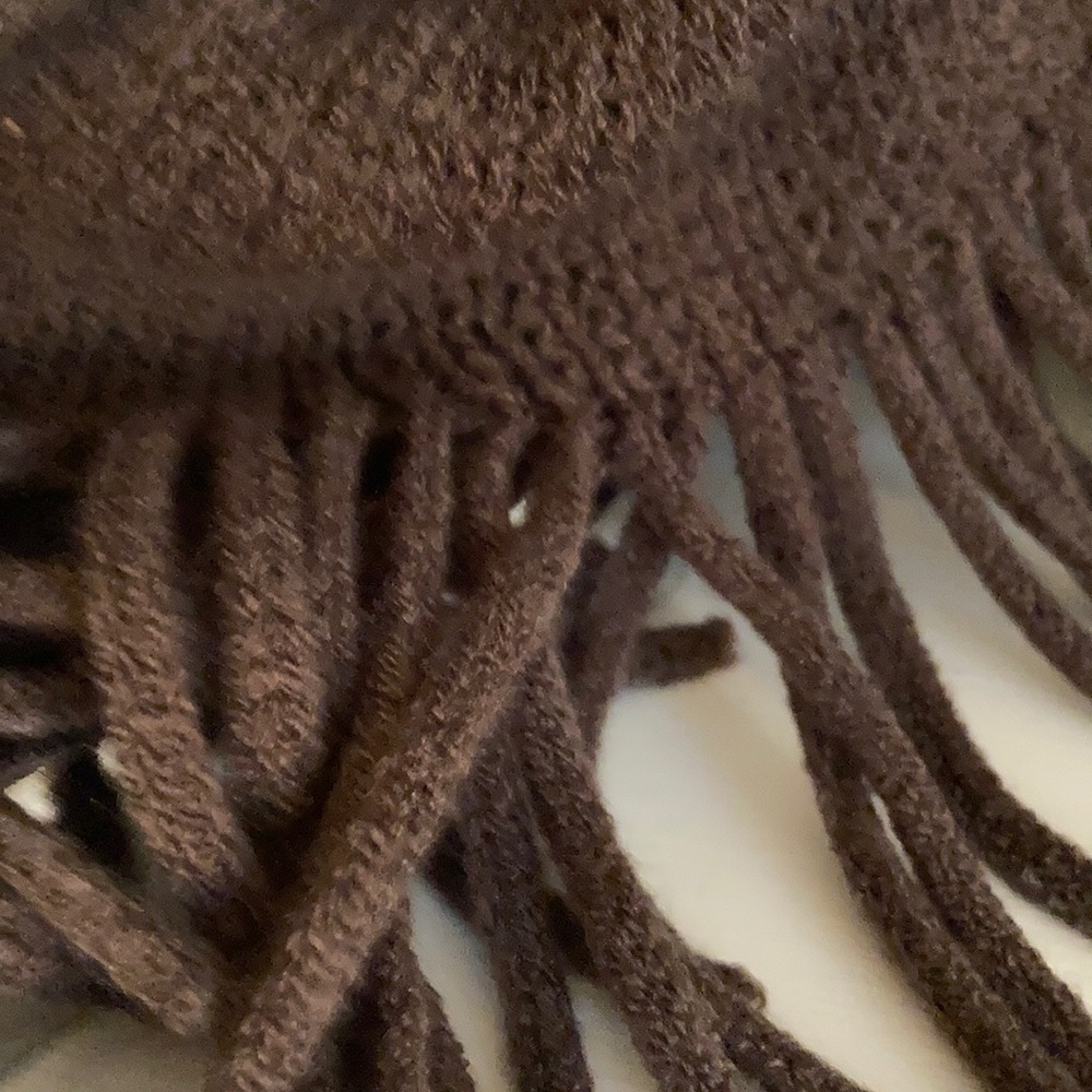 Poncho - Picture 3 of 4
